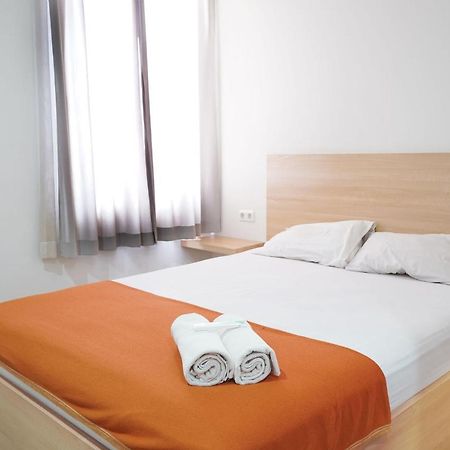 ג'קרטה Urooms Tanah Abang מראה חיצוני תמונה