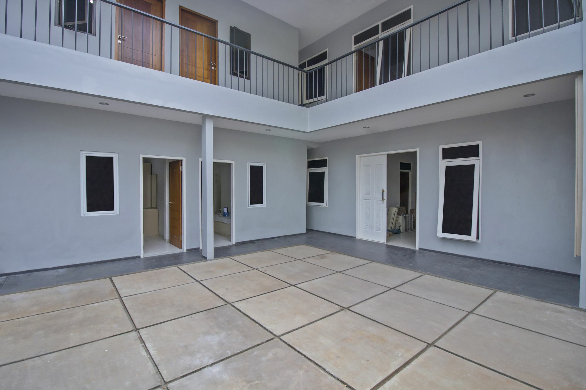 ג'קרטה Urooms Tanah Abang מראה חיצוני תמונה
