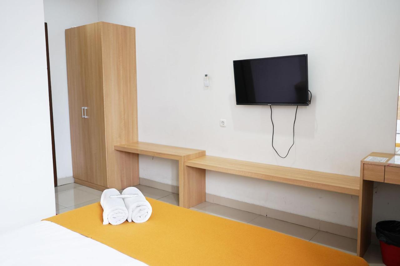 ג'קרטה Urooms Tanah Abang מראה חיצוני תמונה