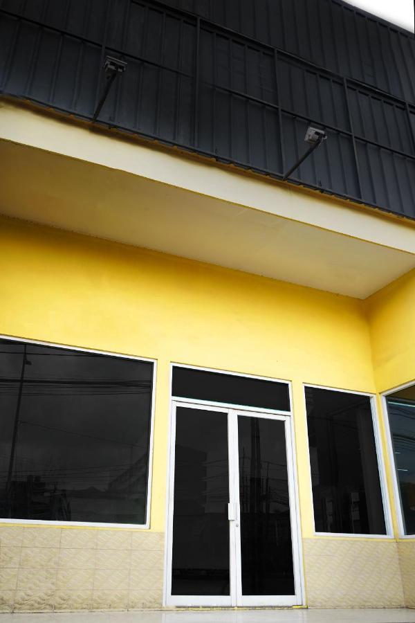 ג'קרטה Urooms Tanah Abang מראה חיצוני תמונה